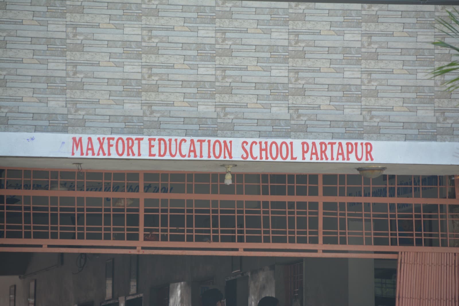 Exterior of Maxfort Education School in Partapur